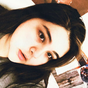 Meet your Posher, Christine